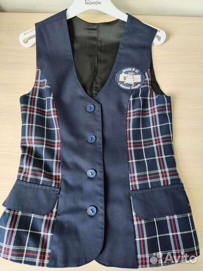 Школьный жилет для девочки рост 158