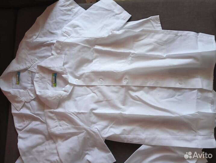 Школьные белые рубашки для мальчика 146