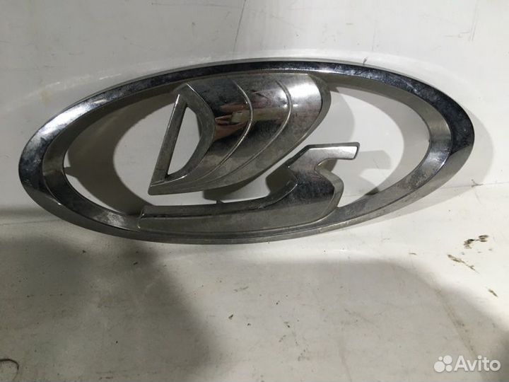 Эмблема LADA Vesta 2015