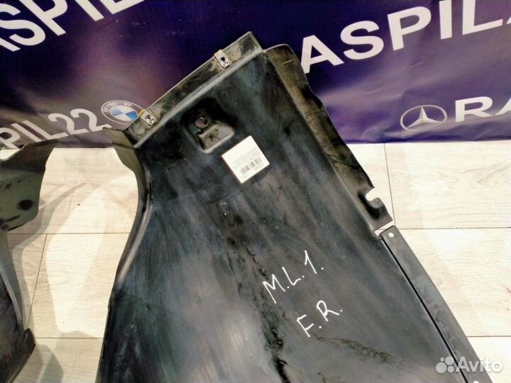 Подкрылок передний правый Mercedes-Benz Ml 164