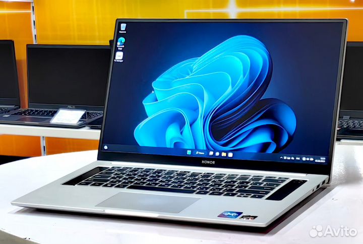 Ноутбук honor 16.1