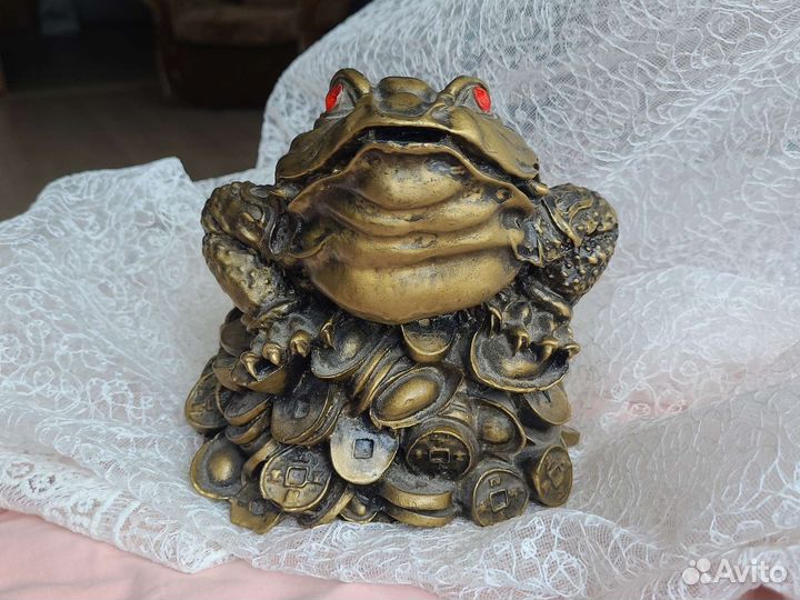 Денежная лягушка (статуэтка) из металла