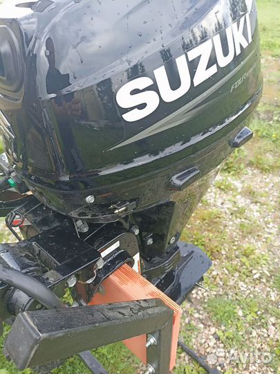 Лодочный мотор Suzuki DF 20 AES