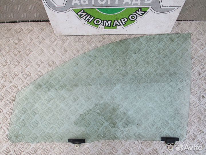 Стекло двери передней левой Toyota Yaris 2004 Рест