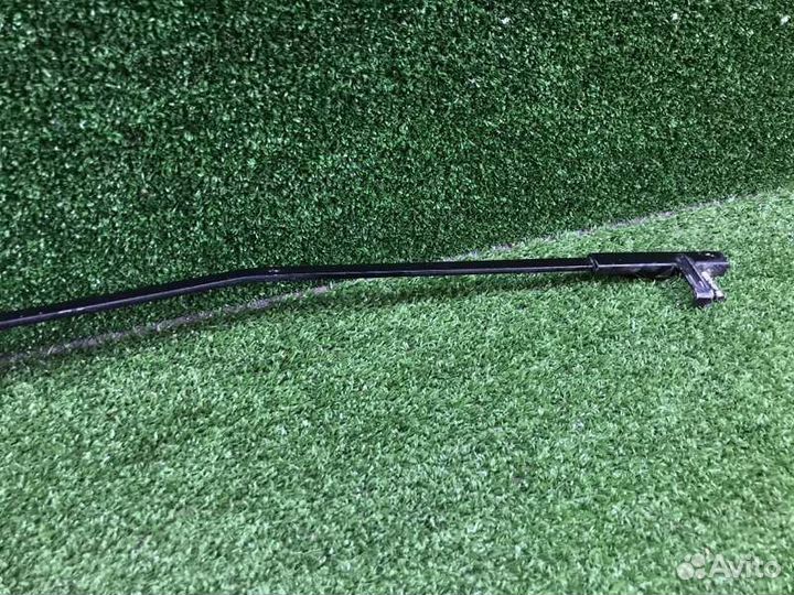 Поводок стеклоочистителя передний левый Ford Focus