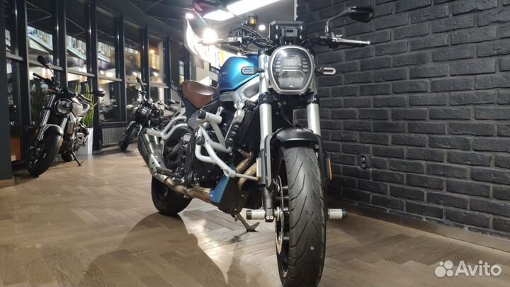 Мотоцикл voge 500 AC