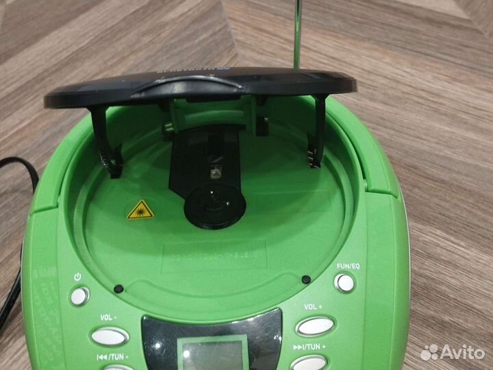 Колонки и в тоже время радио