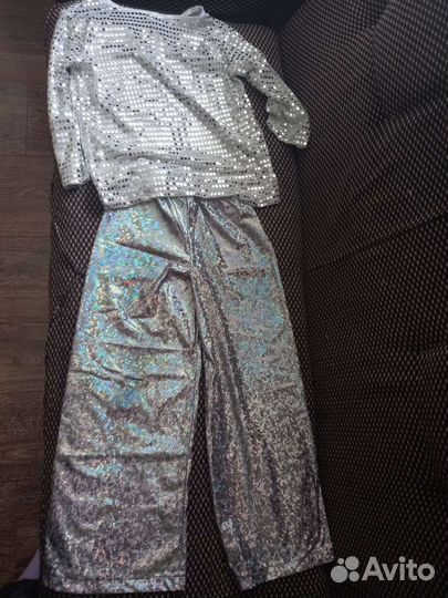 Новогодний костюм,можно использовать для танцеваль