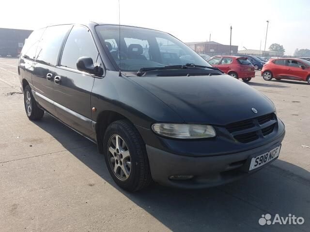 Разбор на запчасти Chrysler Voyager 1996-2000