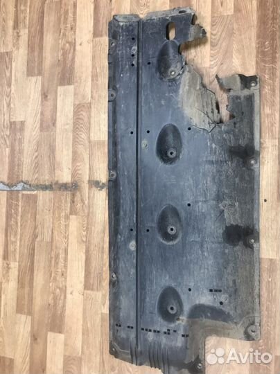 Защита днища кузова Nissan X Trail 748145HK0A