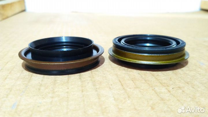 Сальник привода АКПП и МКПП 1шт Сайбер Себринг