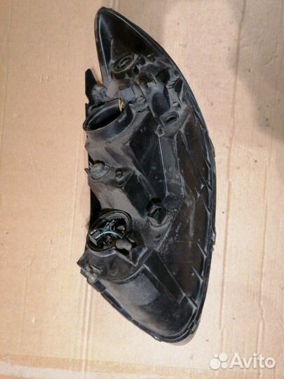 Фара правая передняя правая Hyundai Santa Fe