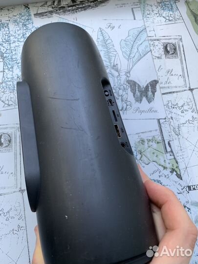 Портативная колонка jbl