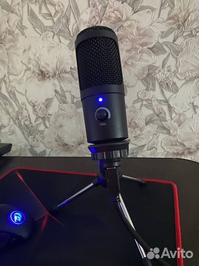 Конденсаторный микрофон usb ytom M1 PRO