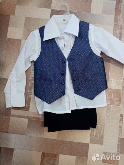 Костюм праздничный