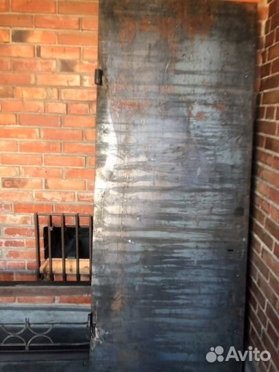 Дверь металлическая