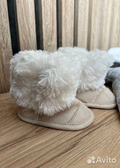 Белые пинетки с мехом, 17/18