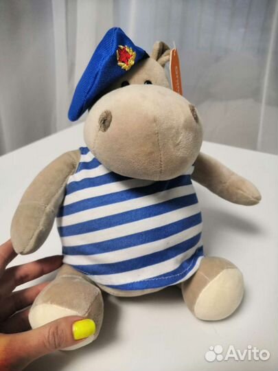 Мягкая игрушка бегемот