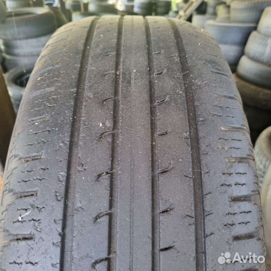 Goodyear EfficientGrip SUV 4x4 235/65 R17 104V