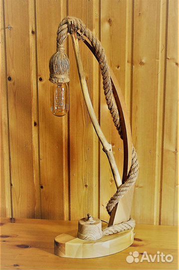 Светильник настольный из дерева 