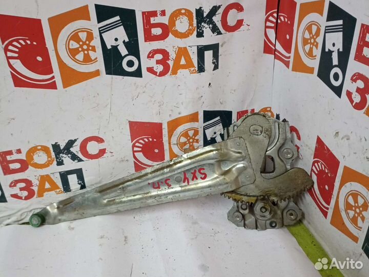 Стеклоподъемник задний правый Suzuki SX4 2010