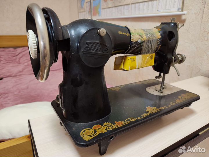 Швейная машина советская