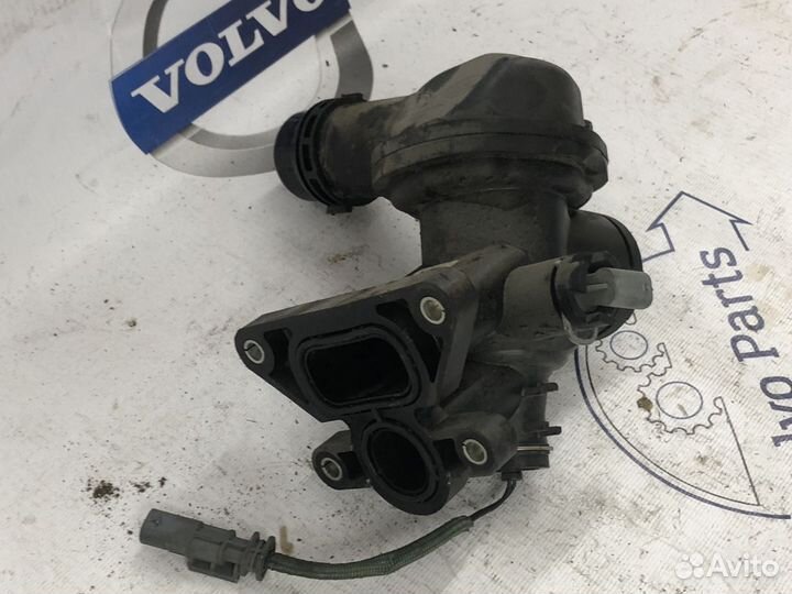 Корпус термостата Jaguar F-Type I 2-й рестайлинг