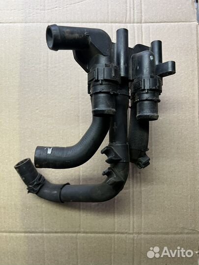 Трубопровод патрубок охлаждения Range Rover Sport