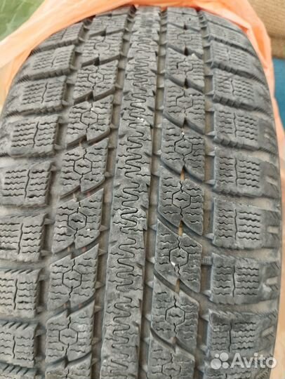 Toyo Observe GSi-5 215/50 R17