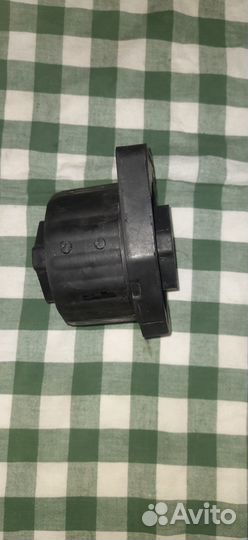 Подушка АКПП bmw x5 e53