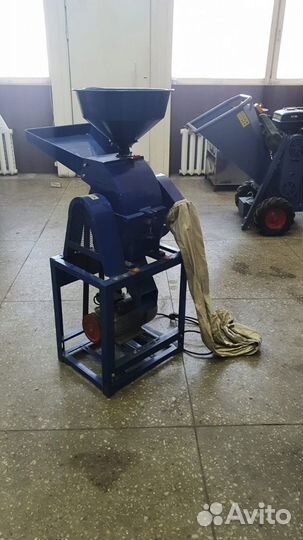 Зернодробилка молотковая