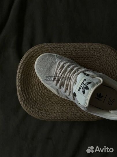 Женские кроссовки Adidas Cumpus bad bunny