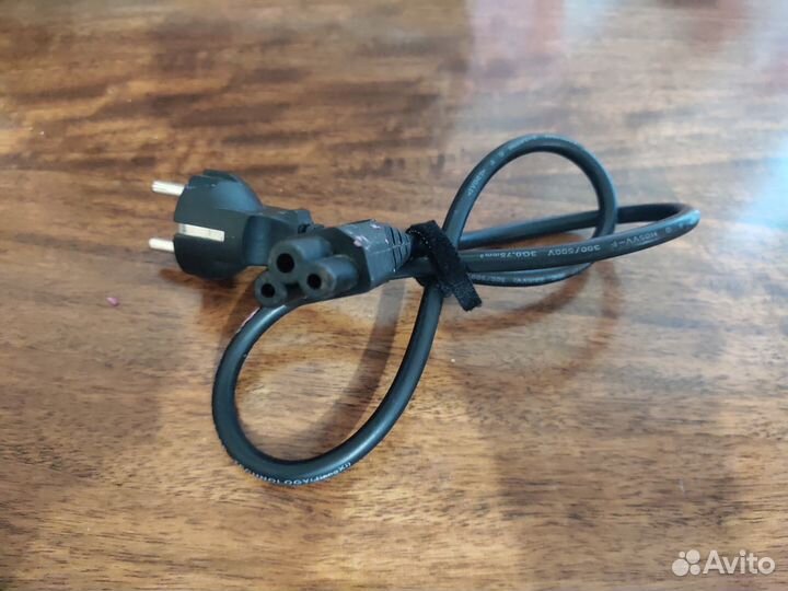 Сетевой кабель для ноутбука