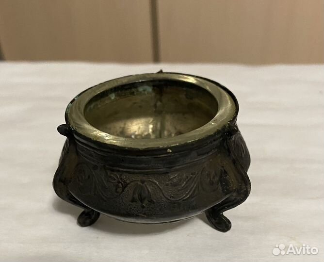 Старинная чернильница, солонка