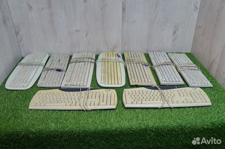Клавиатура компьютерная PS/2 (84 штуки)