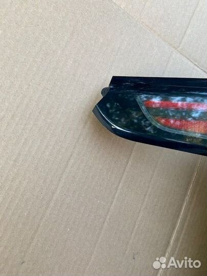 Фонарь левый Range Rover LR061682