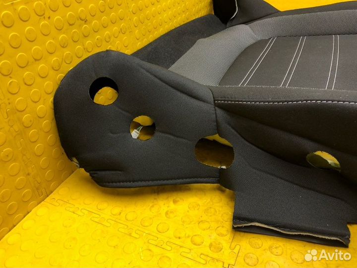 Часть сидения передний правый Renault Arkana