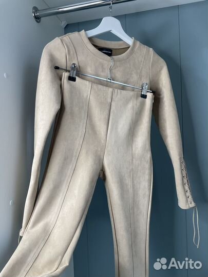Костюм женский замшевый xs бежевый