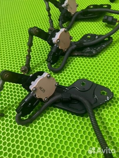 Датчик положения кузова Toyota Land Cruiser Prado