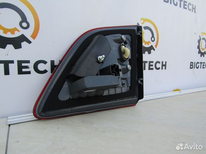 Фонарь задний левый Mercedes W166 A1669065901