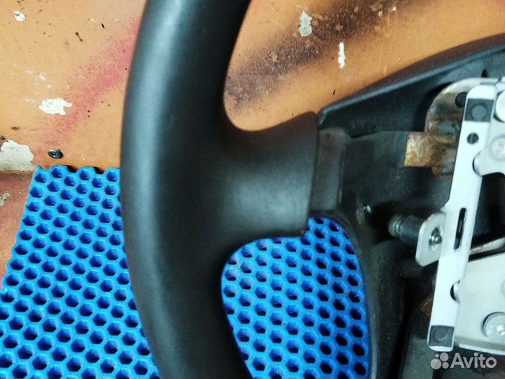 Руль Mitsubishi carisma