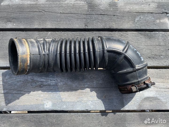 Патрубок воздушного фильтра Kia Spectra