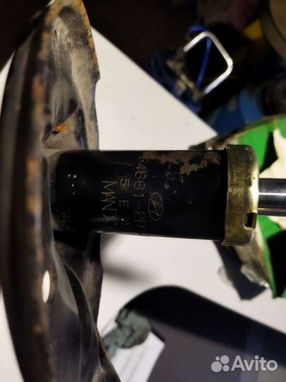 Амортизатор передний правый hyundai elantra (2000