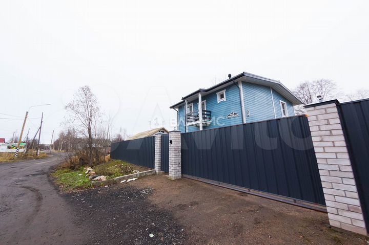 Дом 139 м² на участке 7,4 сот.