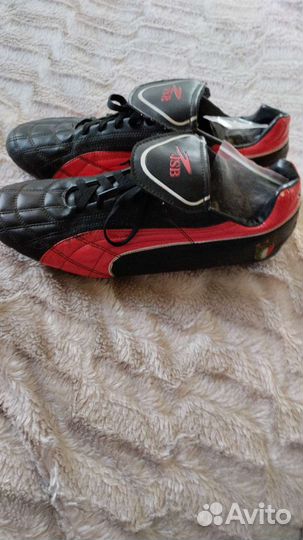 Футбольные бутсы