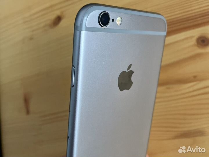 iPhone 6S, 32 ГБ