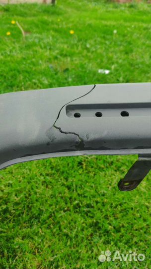 Бампер задний б/у на VW t5 transporer