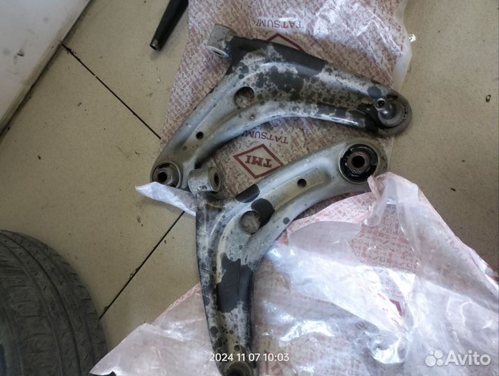 Рычаг передний Хонда правый