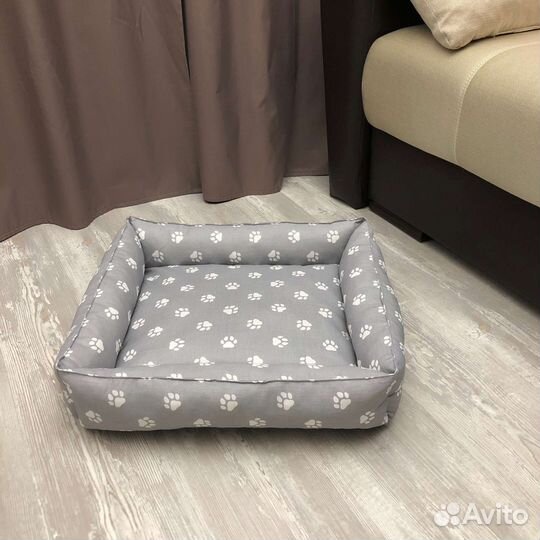 Лежанка для собак и кошек новая