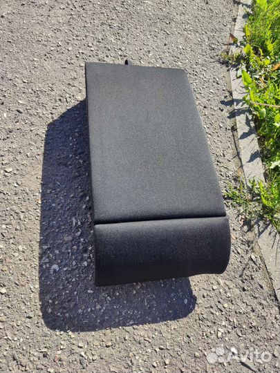 Подлокотник Октавия а5